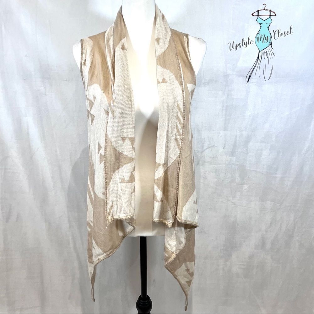 Tan and ivory tribal print cardigan sweater size medium